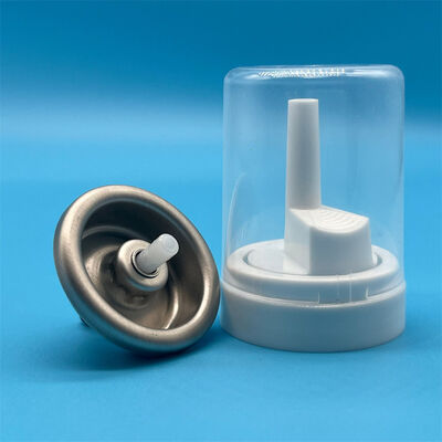 Легкий аэрозольный мусс для придания объема и приподнимания корней для тонких волос с насадкой для точного нанесения.