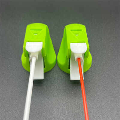 Аэрозольный пистолет-распылитель с длинной удлинительной трубкой для профилактических спреев