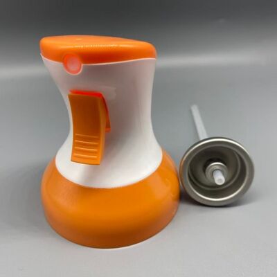 Распылительный клапан аэрозольного освежителя воздуха с плавным механизмом подачи тумана