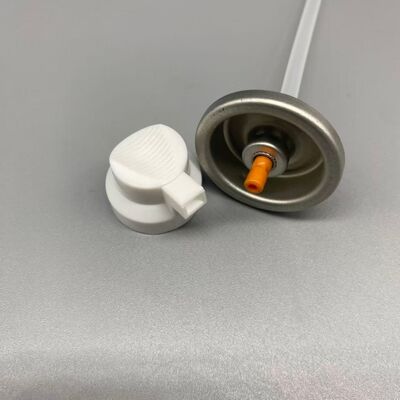 Аэрозольный распылитель сухого шампуня с высокопроизводительным дозатором порошка